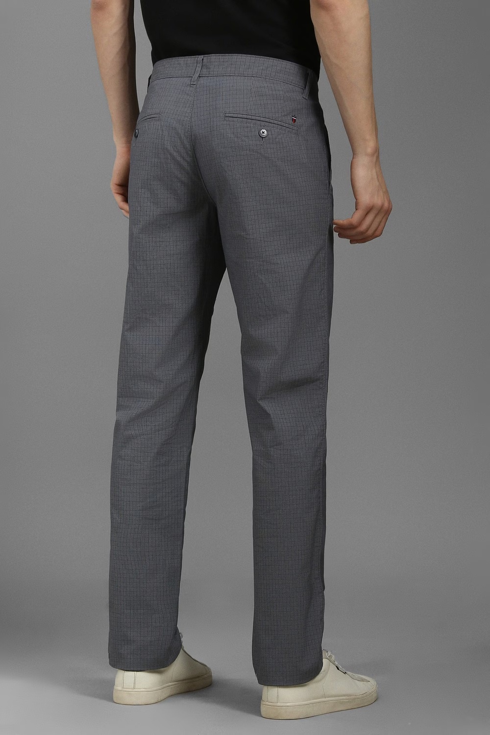66120-men-grey-check-flat-front-casual-trousers-grey-1.jpg