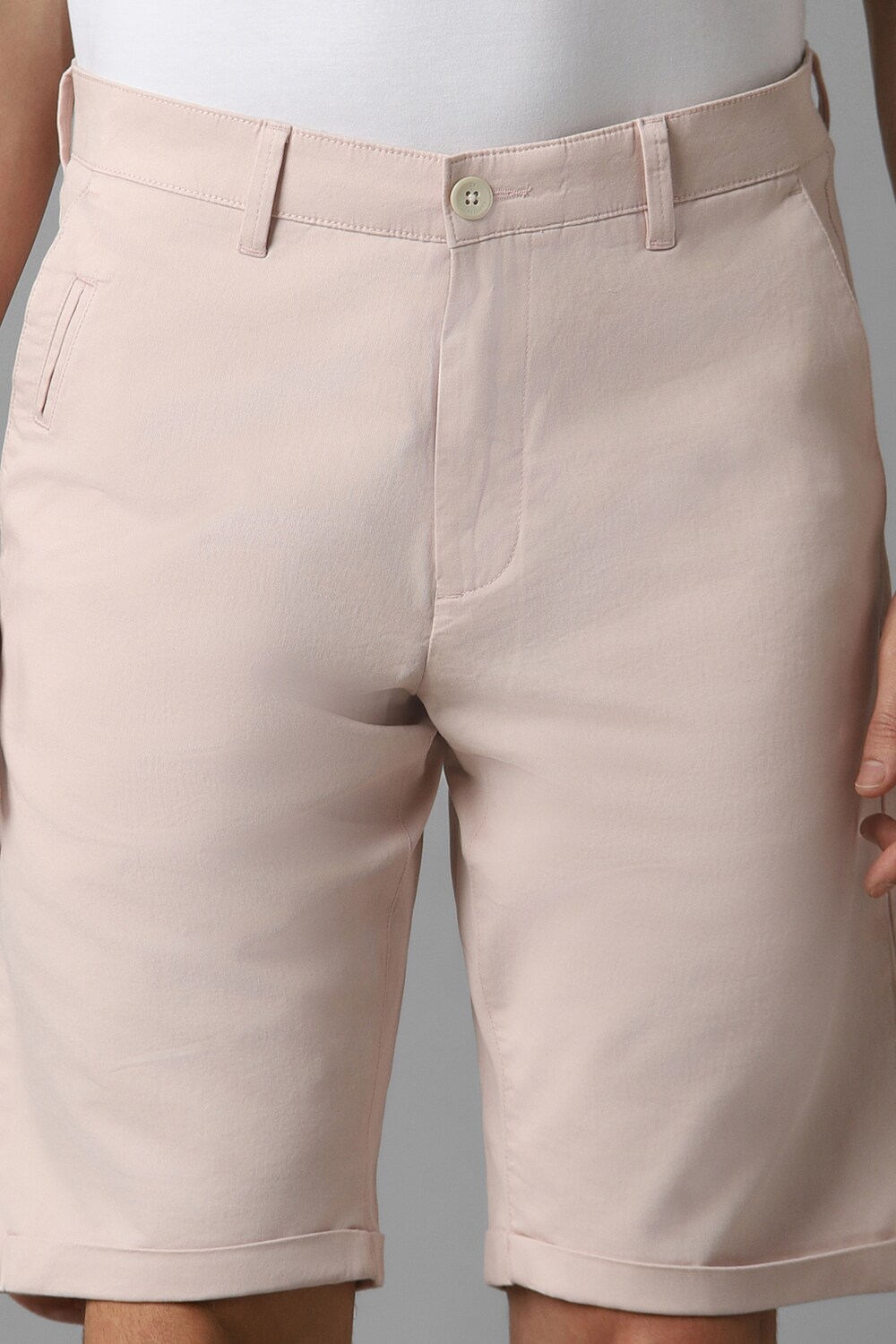 66307-men-pink-solid-slim-fit-shorts-pink-1.jpg