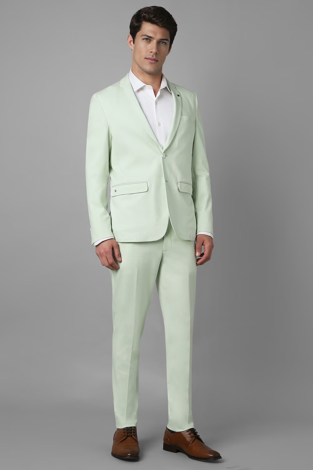 6641-men-green-slim-fit-solid-formal-two-piece-suit-green-1.jpg