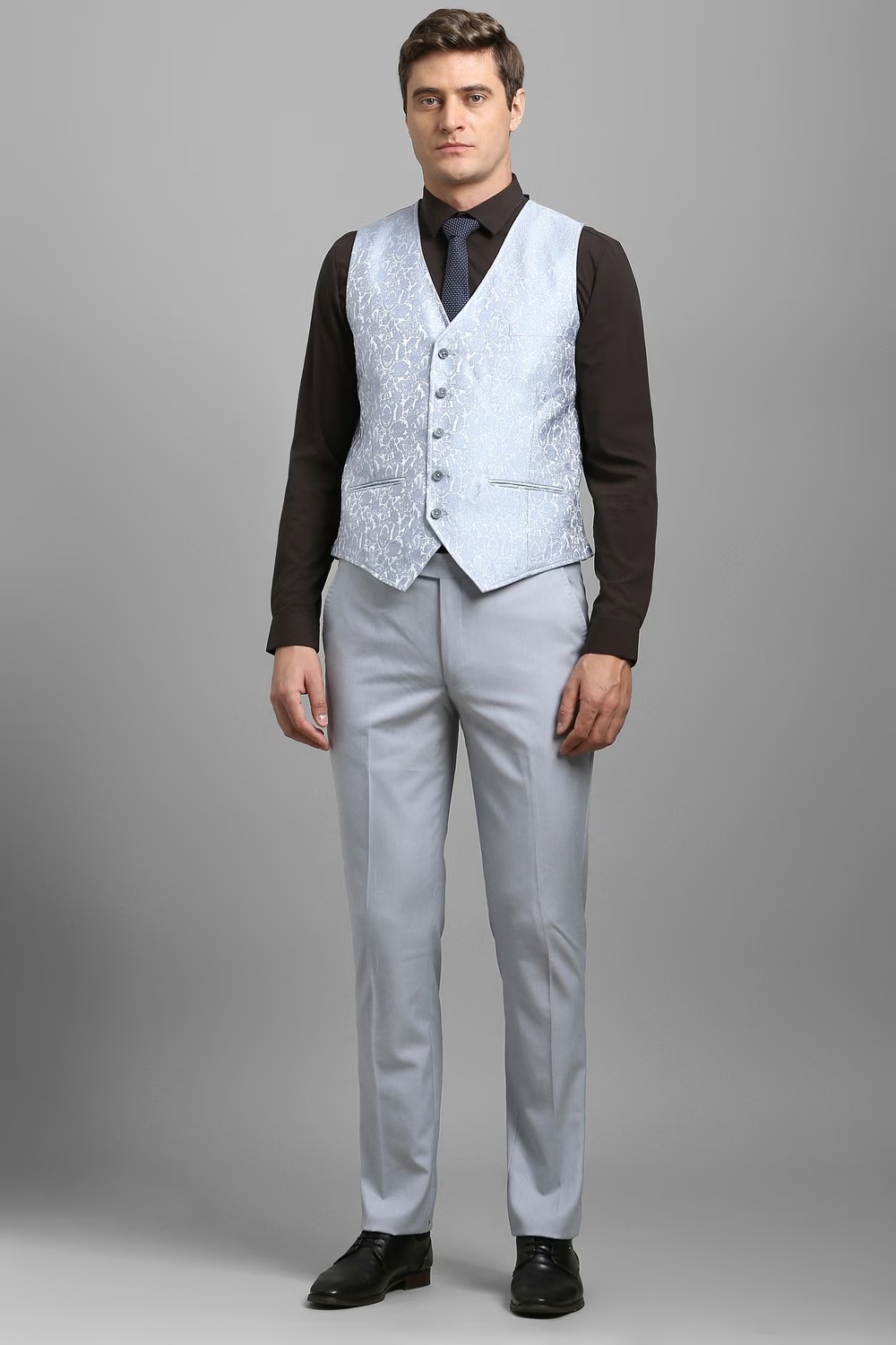 66608-men-grey-textured-formal-three-piece-suit-grey-1.jpg