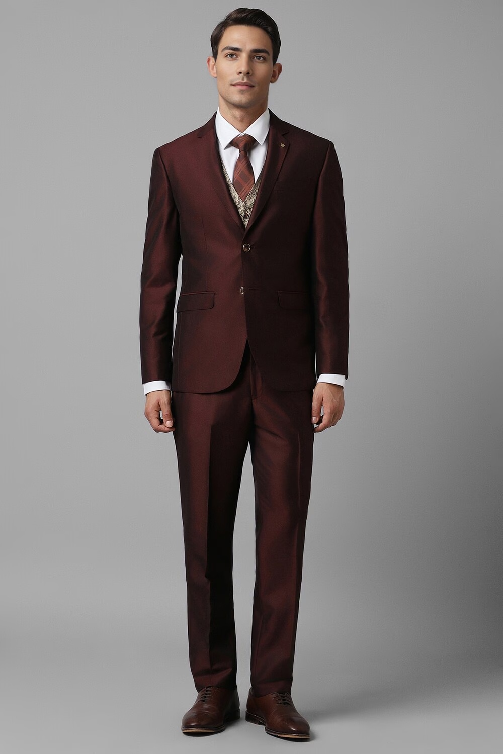Men Maroon Slim Fit Textured Formal Three Piece Suit-Maroon