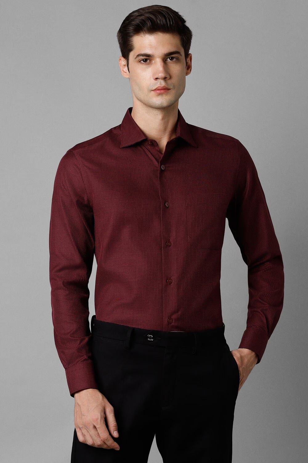 Men Maroon Classic Fit Textured Full Sleeves Formal Shirt-Maroon