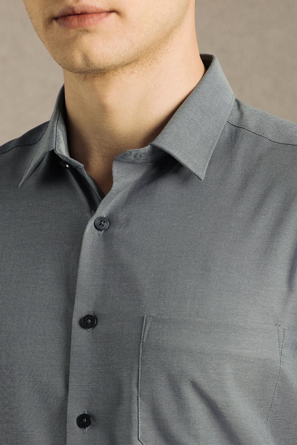 67488-men-grey-textured-full-sleeves-formal-shirt-grey-1.jpg