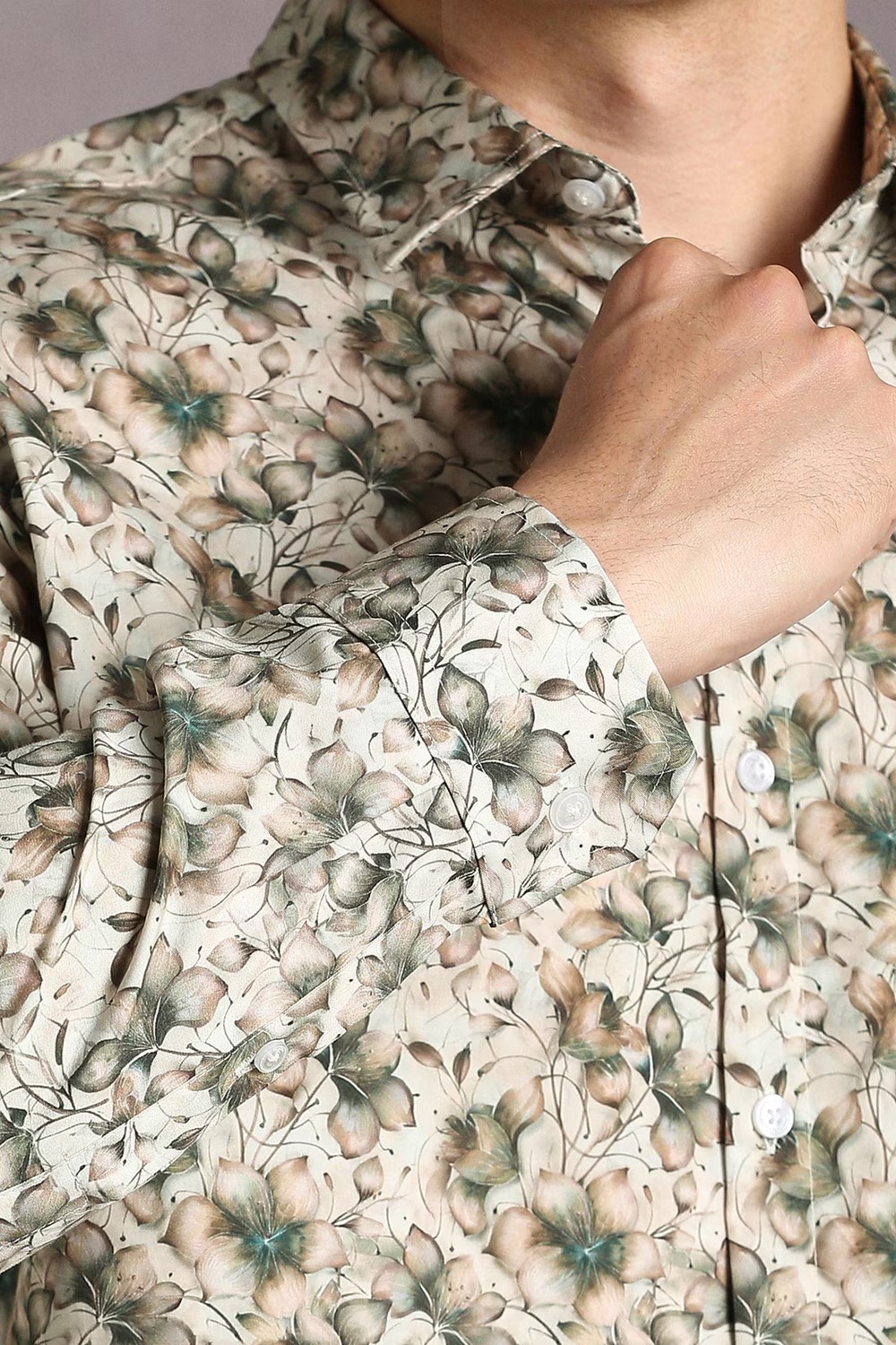 6749-men-multicolor-print-full-sleeves-casual-shirt-multicolor-1.jpg