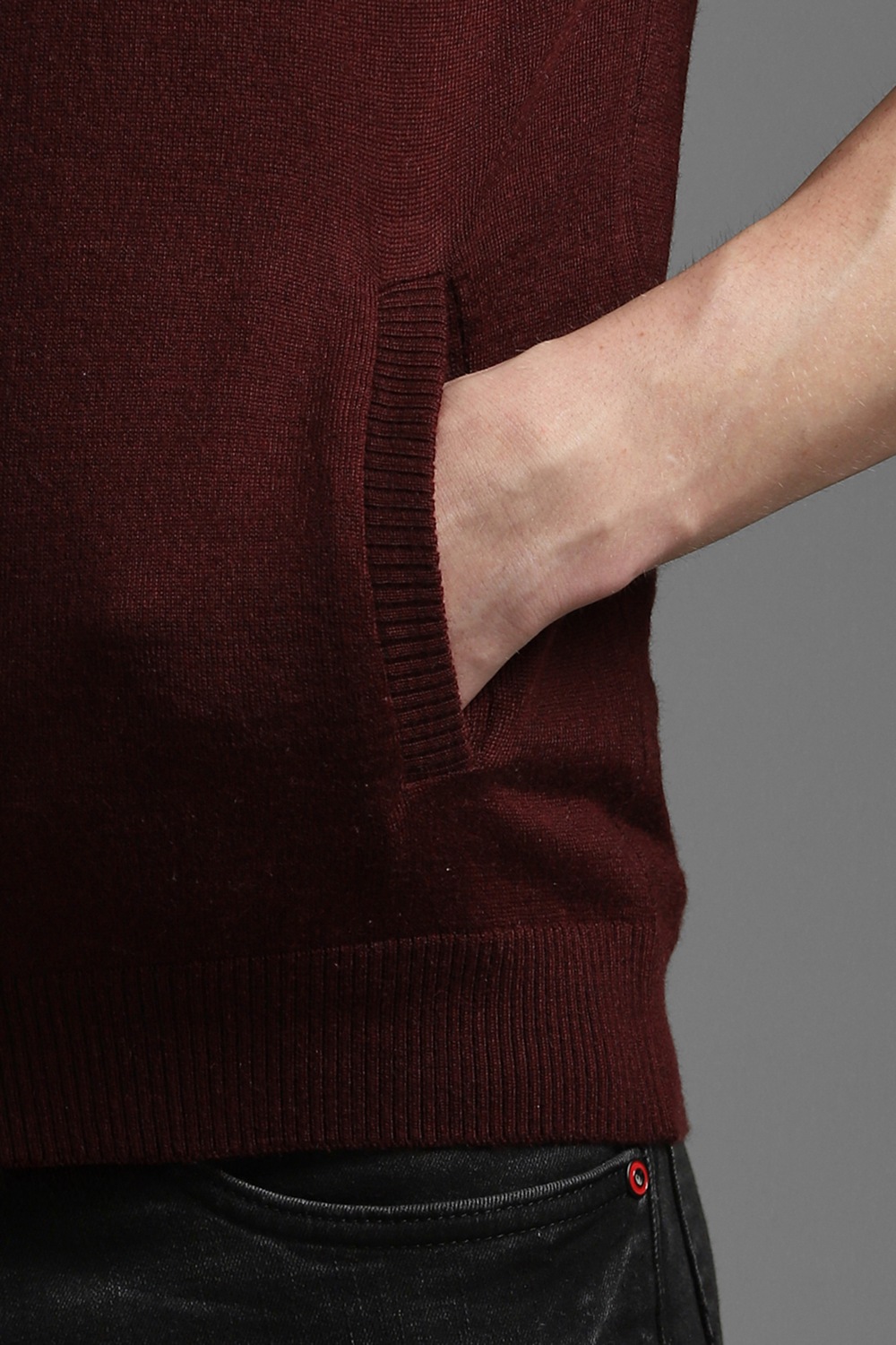 67515-men-maroon-solid-round-neck-sleeveless-sweater-maroon-1.jpg