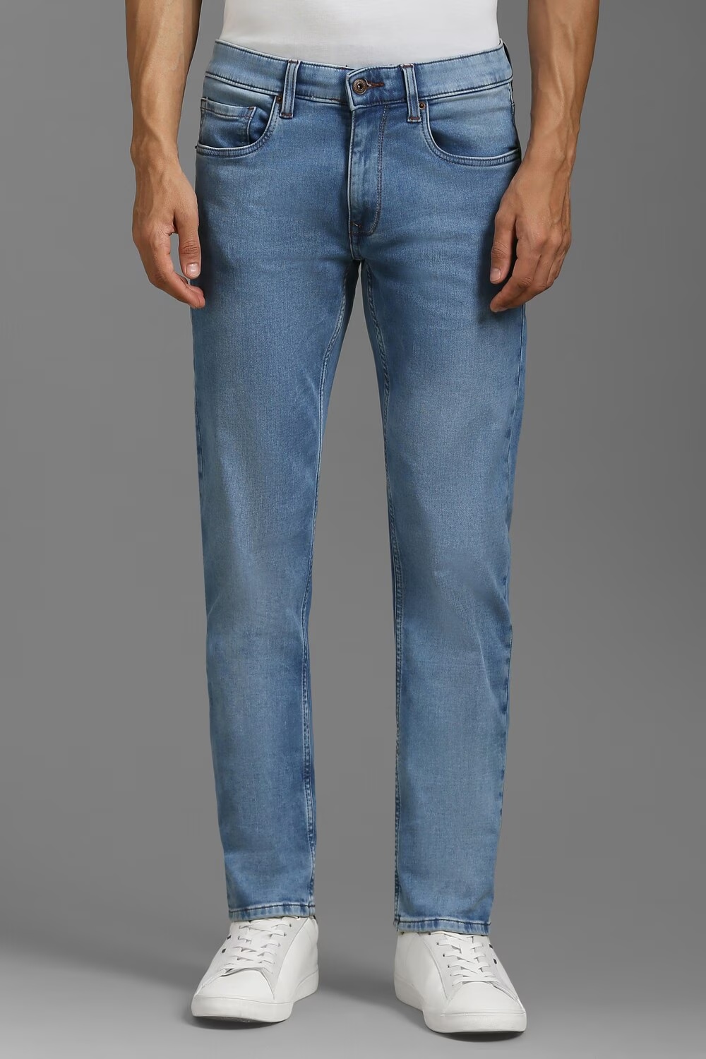 Men Blue Light Slim Fit Jeans-Blue