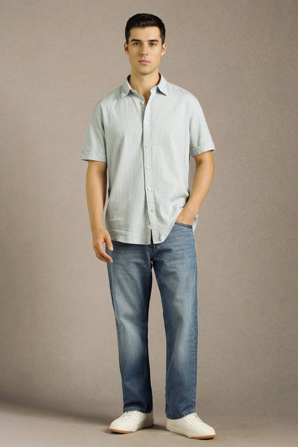 68048-men-grey-stripe-half-sleeves-casual-shirt-grey-1.jpg