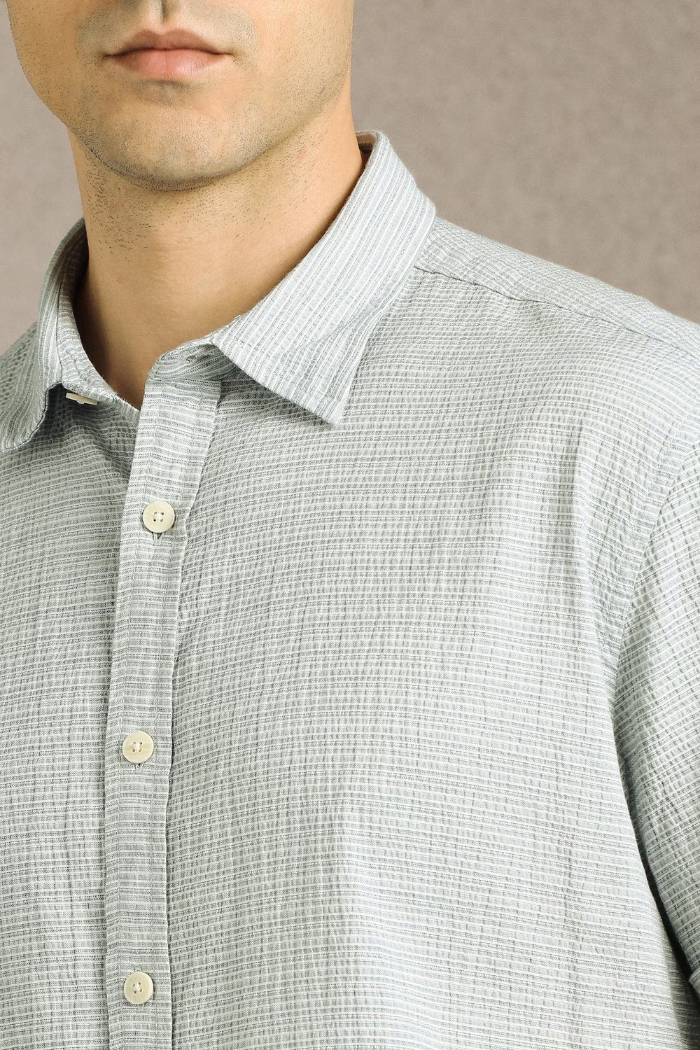 68048-men-grey-stripe-half-sleeves-casual-shirt-grey-1.jpg