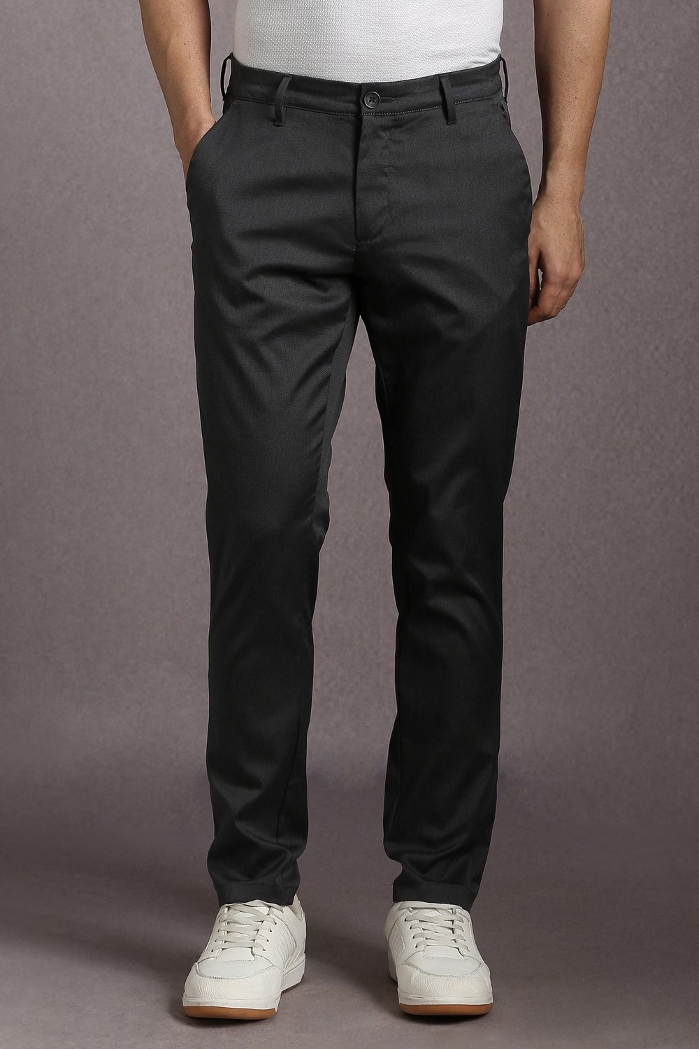 68247-men-grey-textured-flat-front-casual-trousers-grey-1.jpg