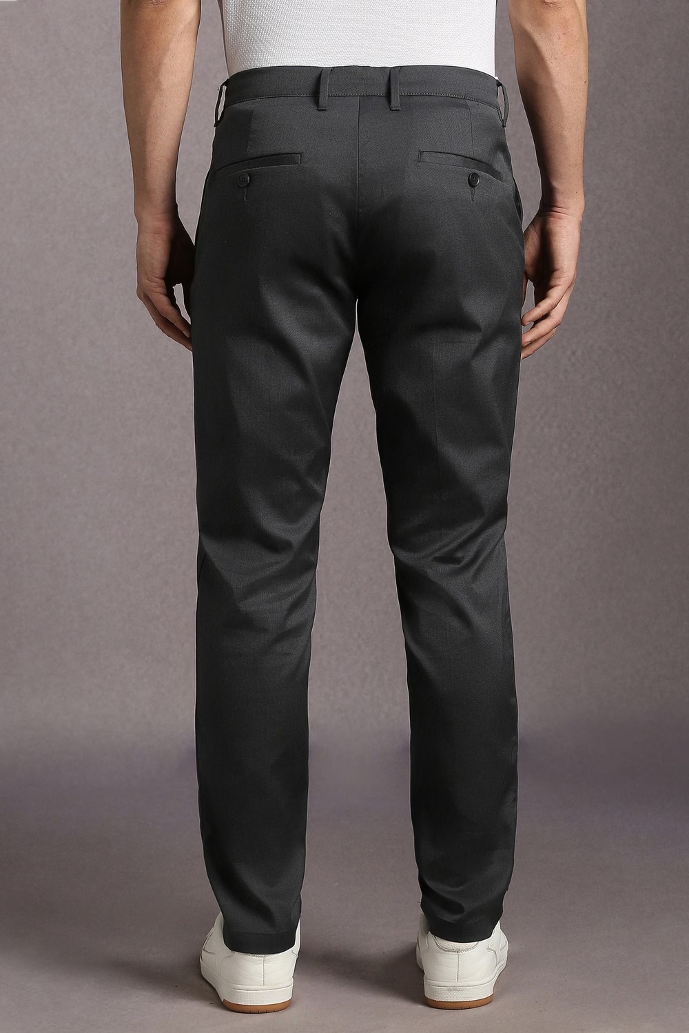 68247-men-grey-textured-flat-front-casual-trousers-grey-1.jpg