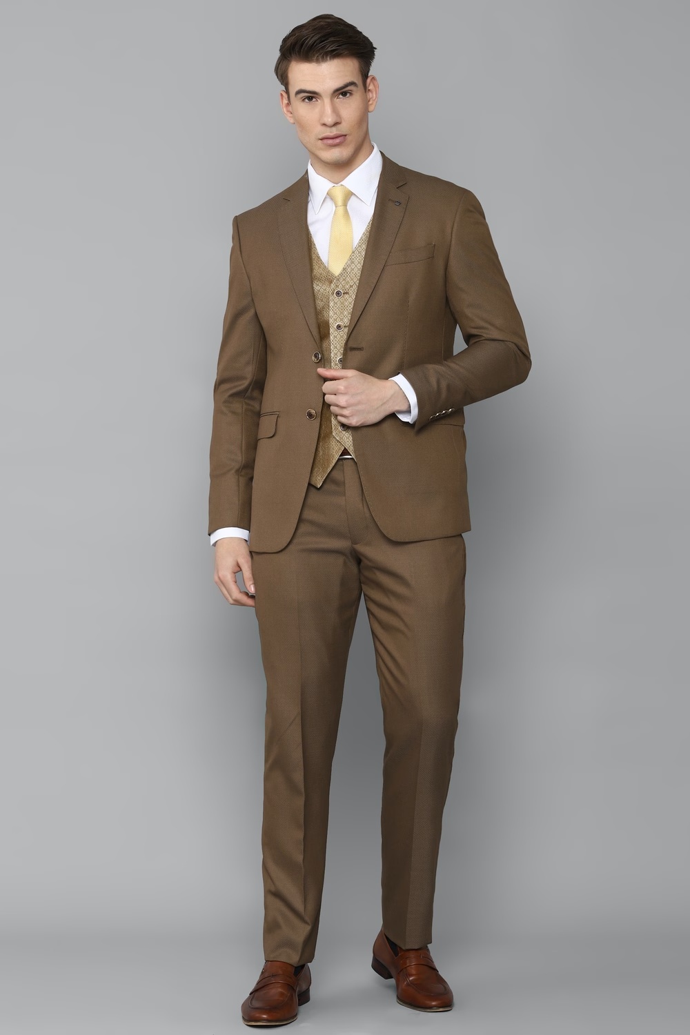 68482-men-brown-slim-fit-solid-formal-three-piece-suit-brown-1.jpg