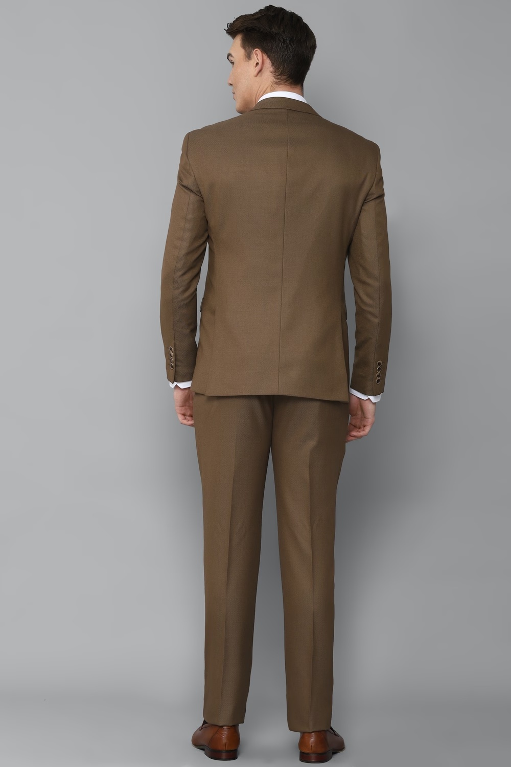 68482-men-brown-slim-fit-solid-formal-three-piece-suit-brown-1.jpg