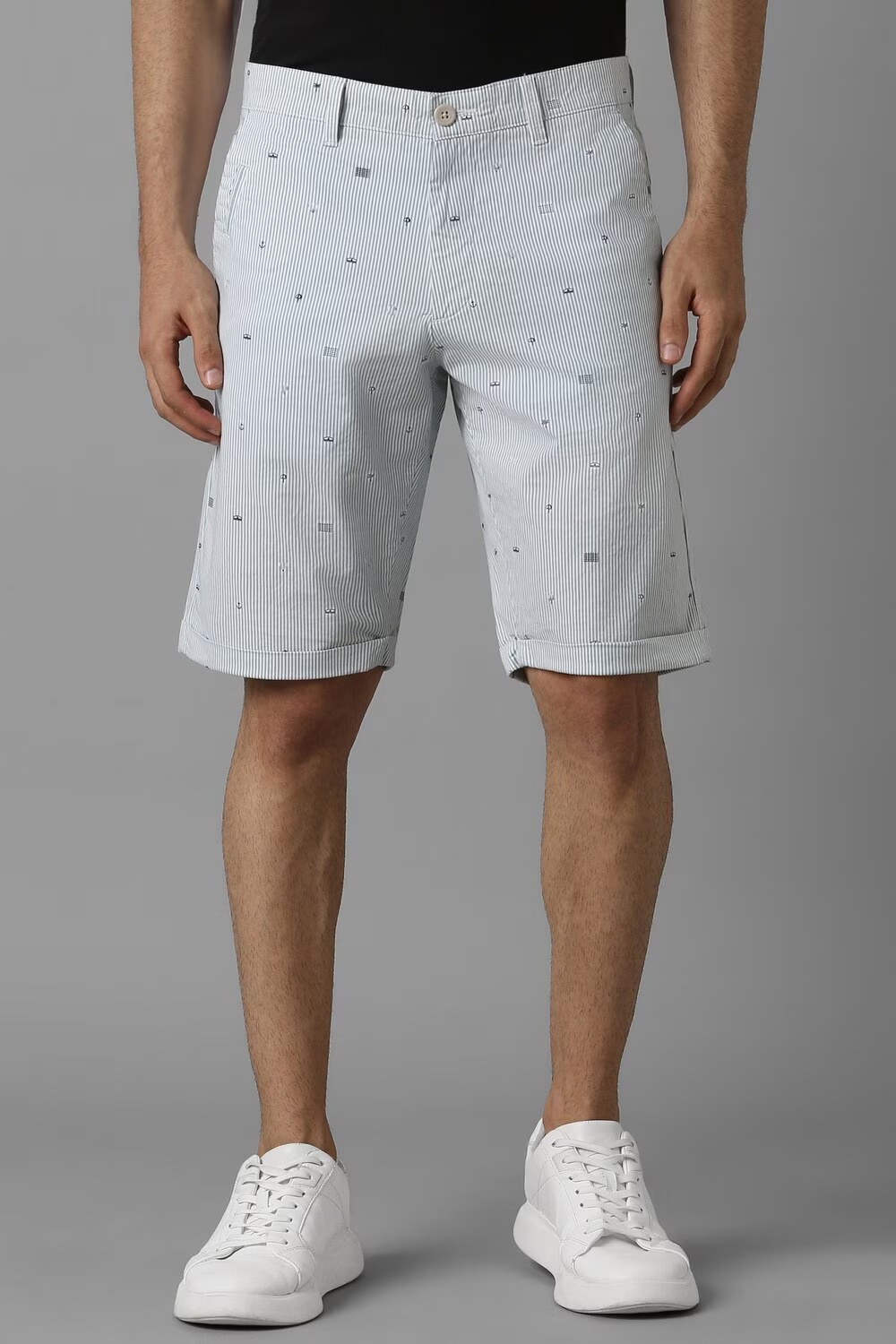 Men Grey Stripe Slim Fit Shorts-Grey