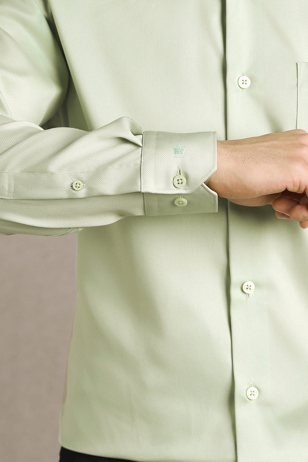 68999-men-green-textured-full-sleeves-formal-shirt-green-1.jpg
