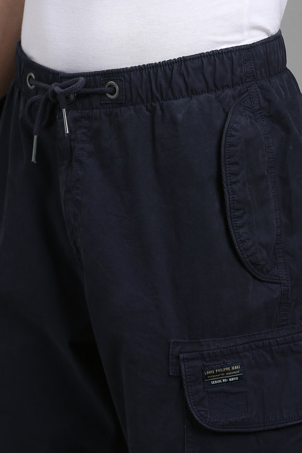 69204-men-navy-solid-flat-front-casual-trousers-navy-1.jpg
