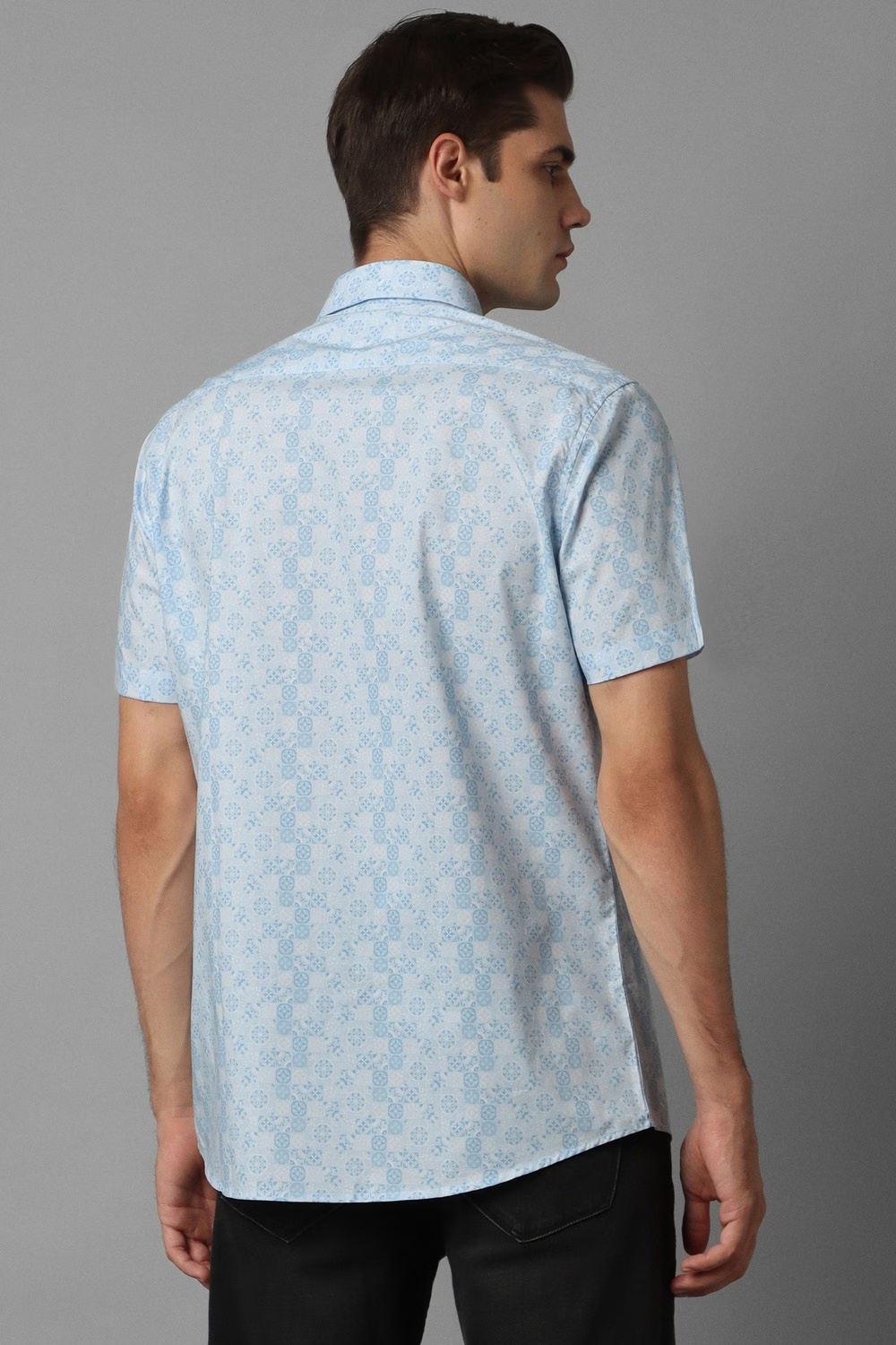 69244-men-blue-slim-fit-print-half-sleeves-casual-shirt-blue-1.jpg