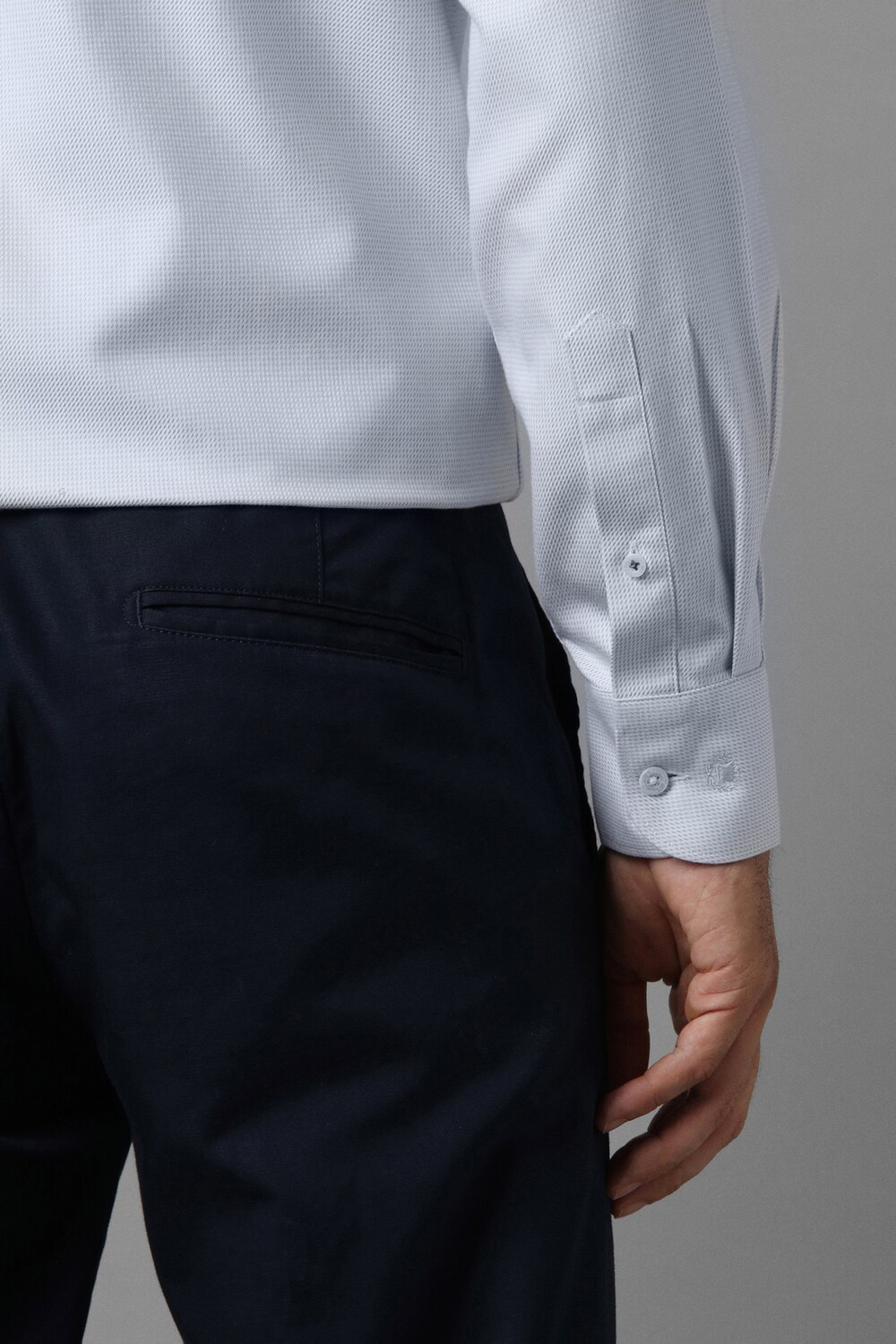 69612-men-grey-classic-fit-textured-full-sleeves-formal-shirt-grey-1.jpg