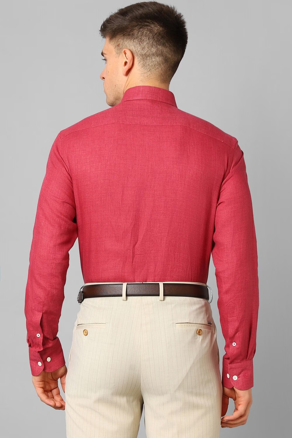69826-men-red-classic-fit-textured-full-sleeves-formal-shirt-red-1.jpg