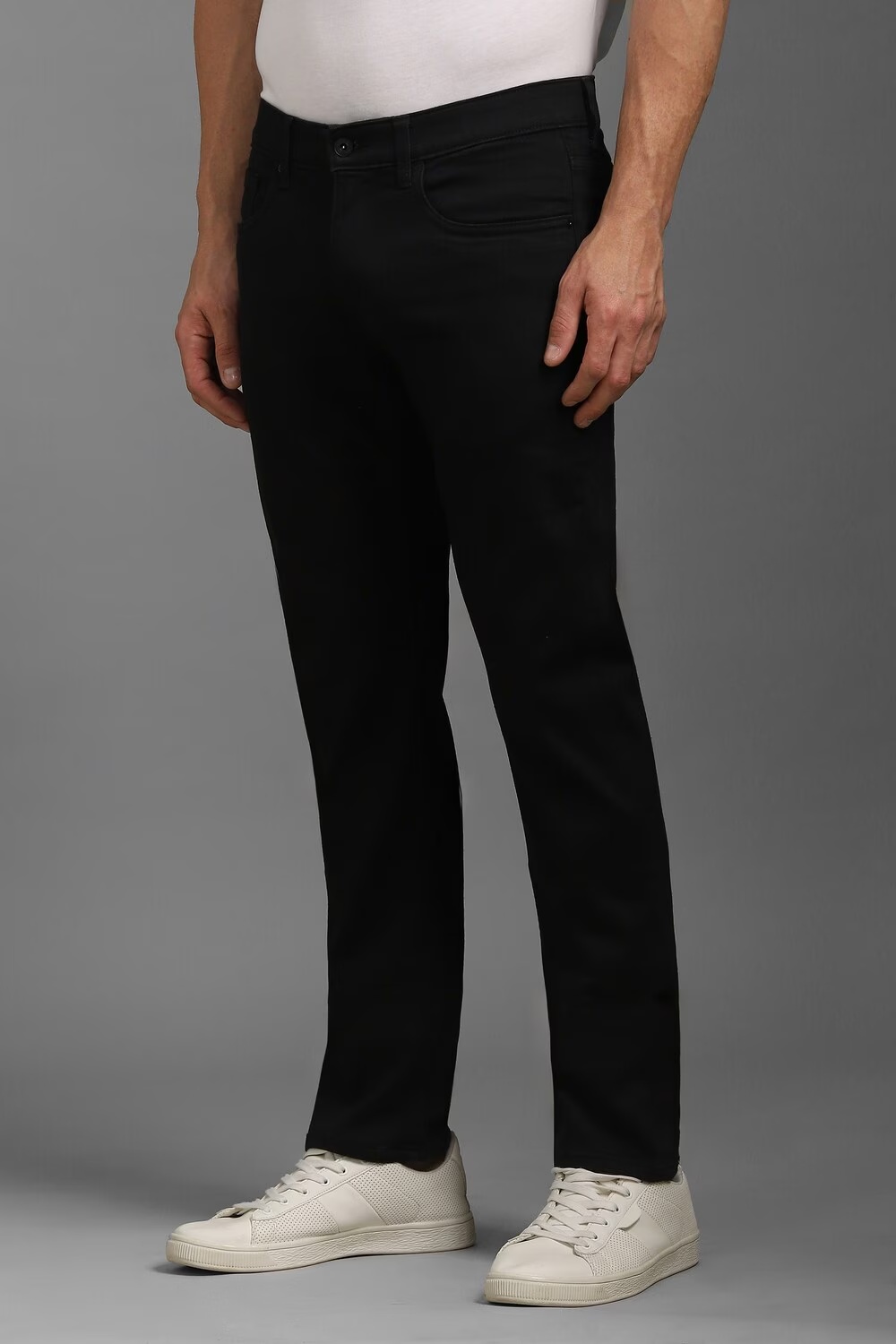 69876-men-black-dark-slim-fit-jeans-black-1.jpg