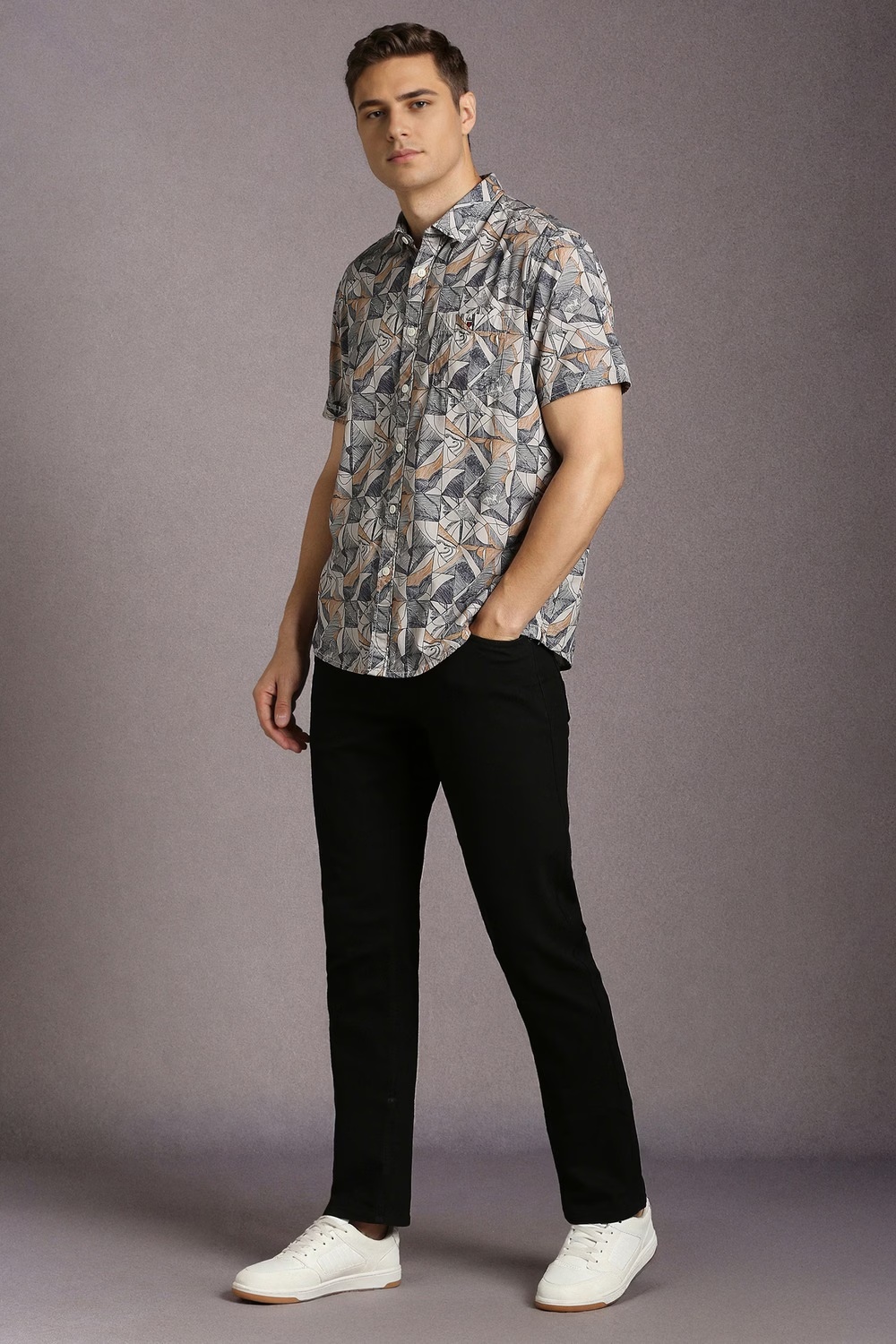 69939-men-multicolor-print-half-sleeves-casual-shirt-multicolor-1.jpg