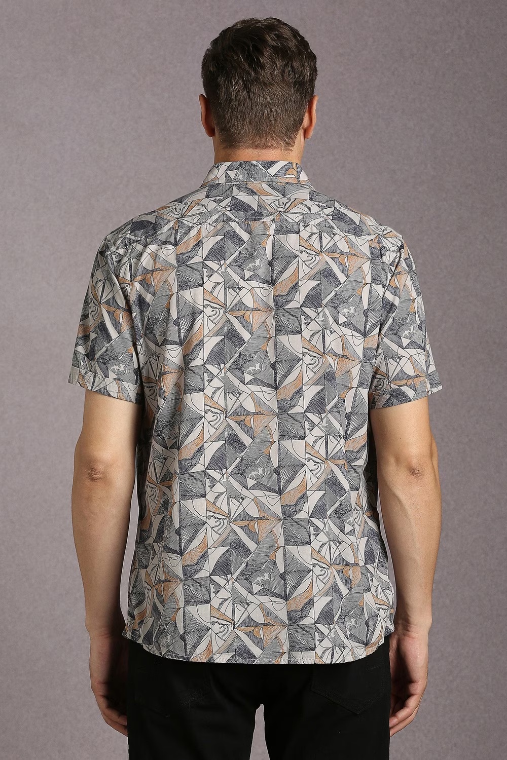 69939-men-multicolor-print-half-sleeves-casual-shirt-multicolor-1.jpg