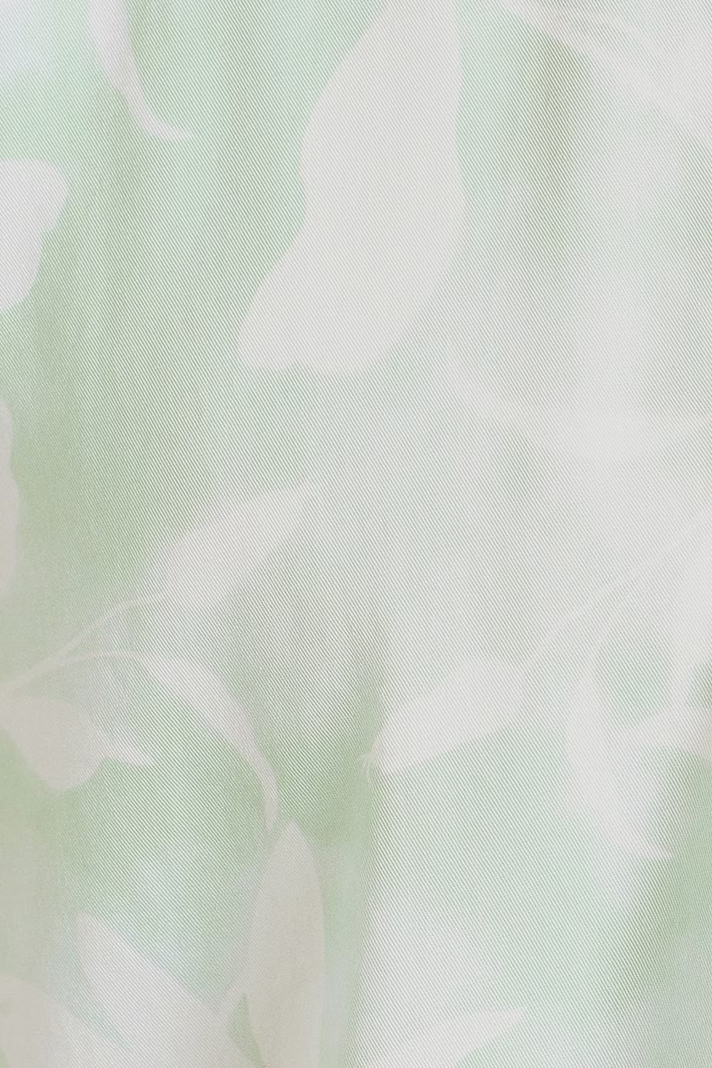 70253-men-green-slim-fit-print-half-sleeves-casual-shirt-green-1.jpg