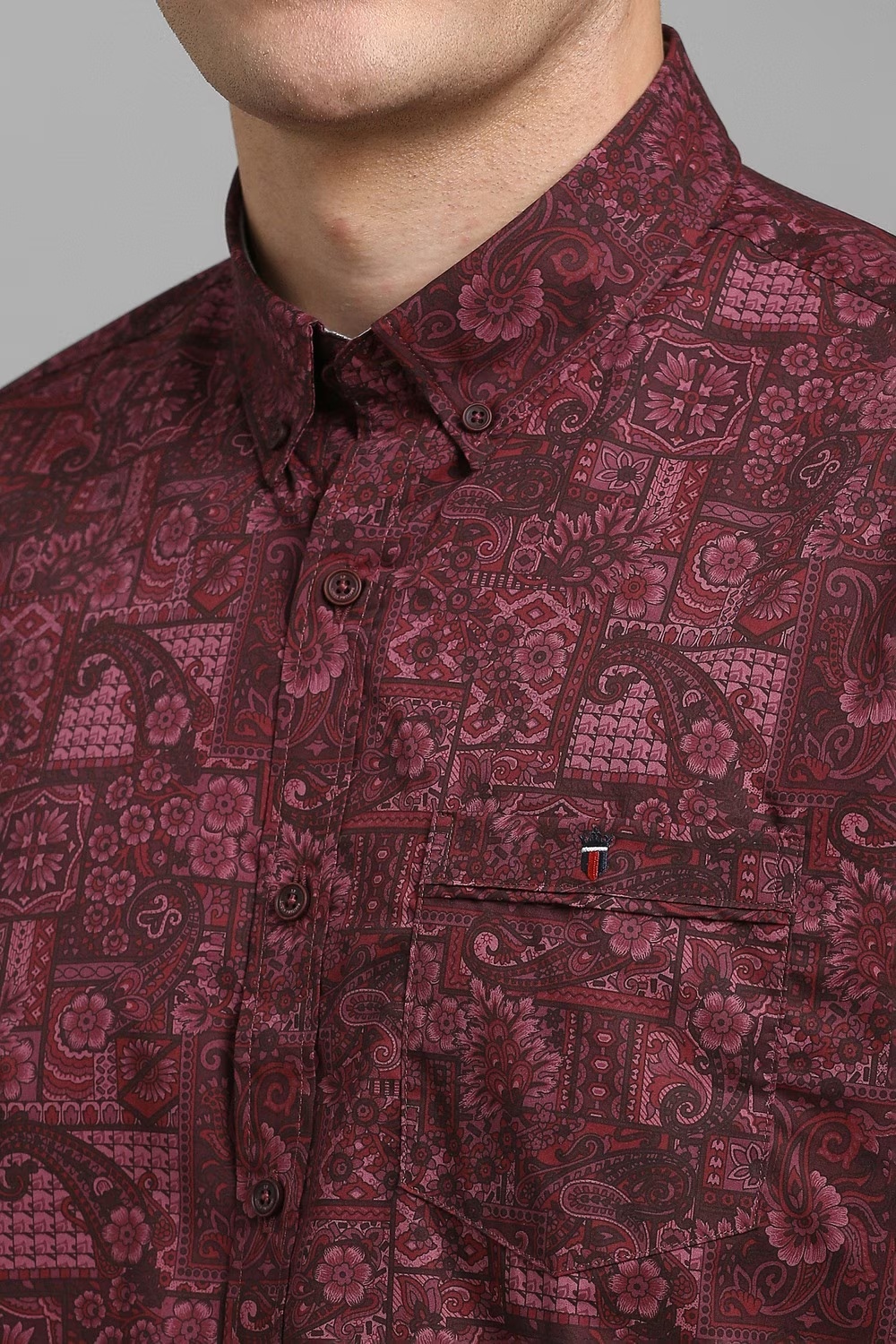 70286-men-maroon-print-half-sleeves-casual-shirt-maroon-1.jpg