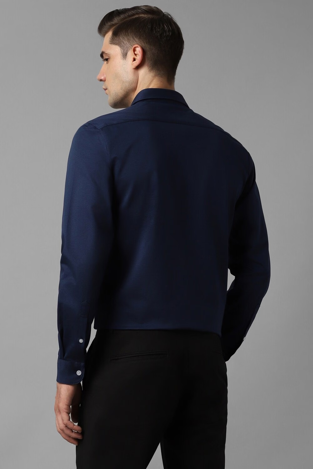 70403-men-navy-slim-fit-solid-full-sleeves-formal-shirt-navy-1.jpg