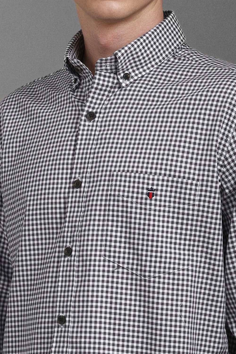 7048-men-black-slim-fit-check-full-sleeves-casual-shirt-black-1.jpg