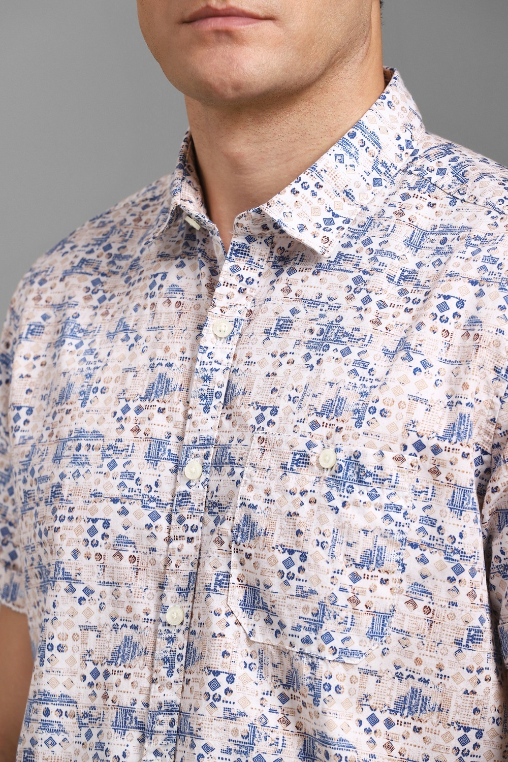 71195-men-white-slim-fit-print-half-sleeves-casual-shirt-white-1.jpg