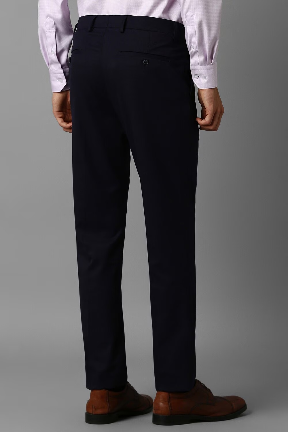 71230-men-black-slim-fit-textured-flat-front-formal-trousers-black-1.jpg