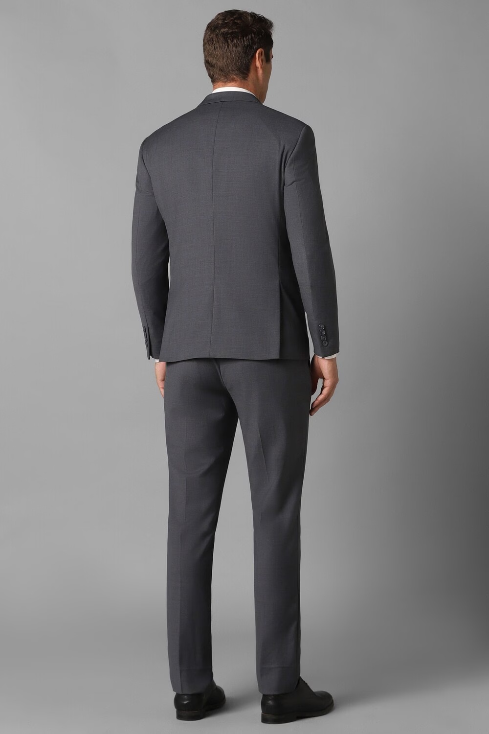 71266-men-grey-slim-fit-textured-formal-two-piece-suit-grey-1.jpg