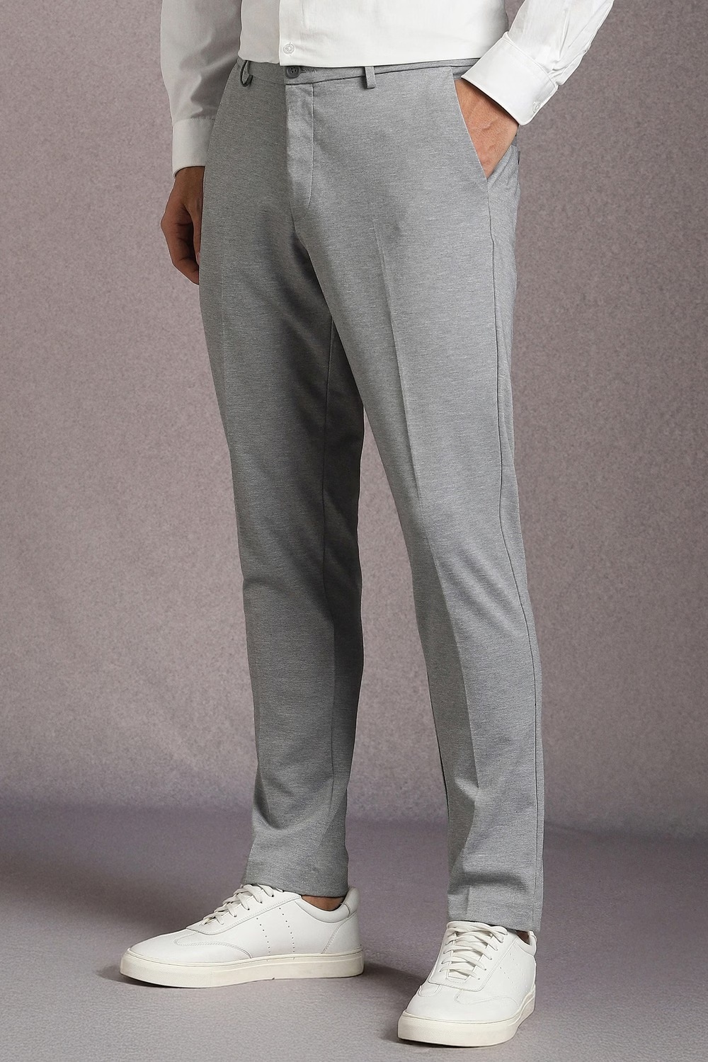 71290-men-grey-textured-flat-front-casual-trousers-grey-1.jpg