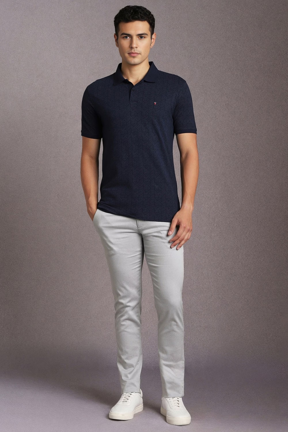 71394-men-grey-textured-flat-front-casual-trousers-grey-1.jpg