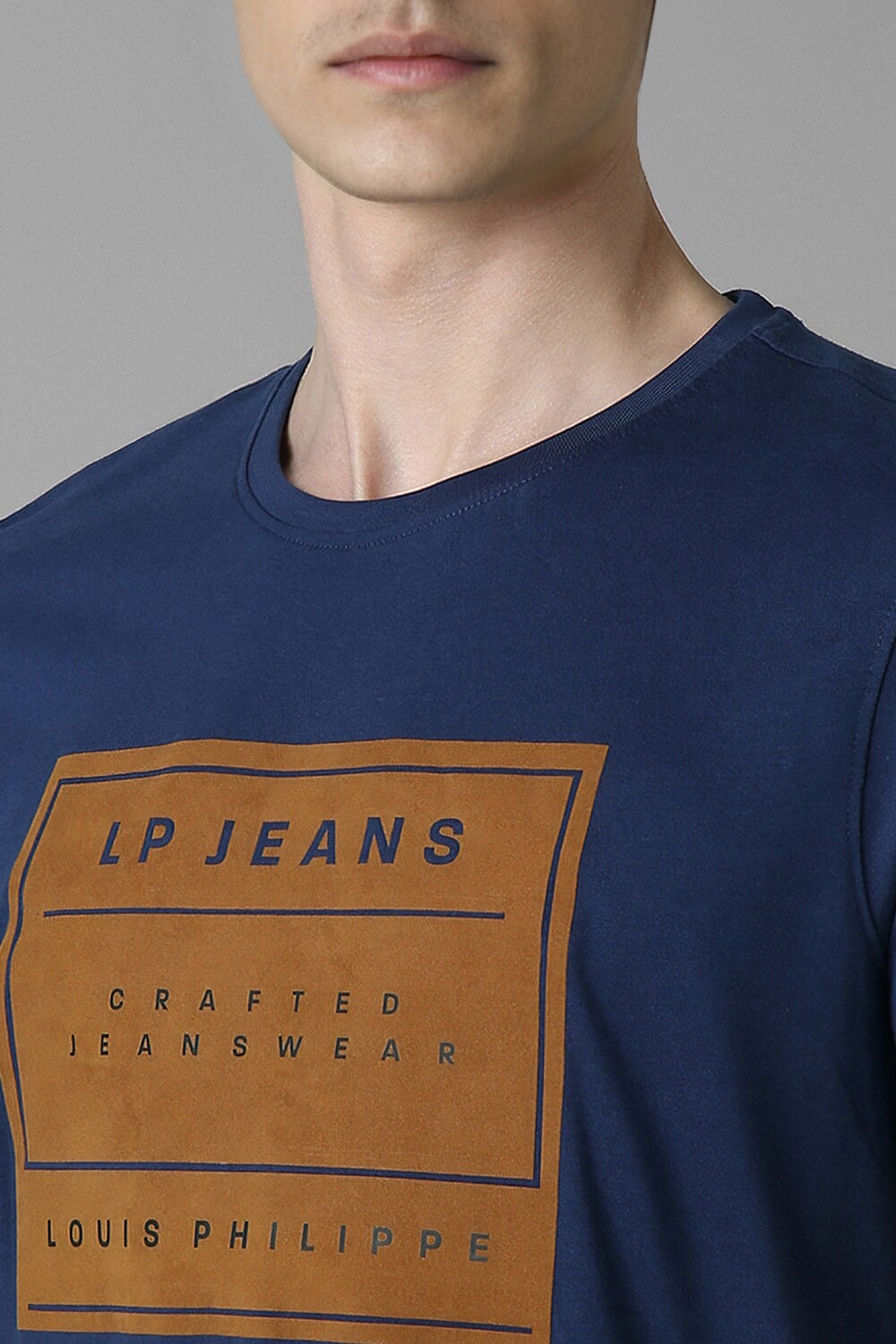 71803-men-navy-print-crew-neck-t-shirt-navy-1.jpg