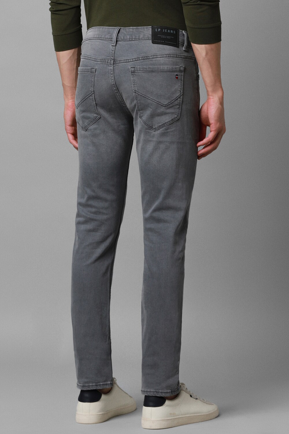 72062-men-grey-mid-slim-fit-jeans-grey-1.jpg