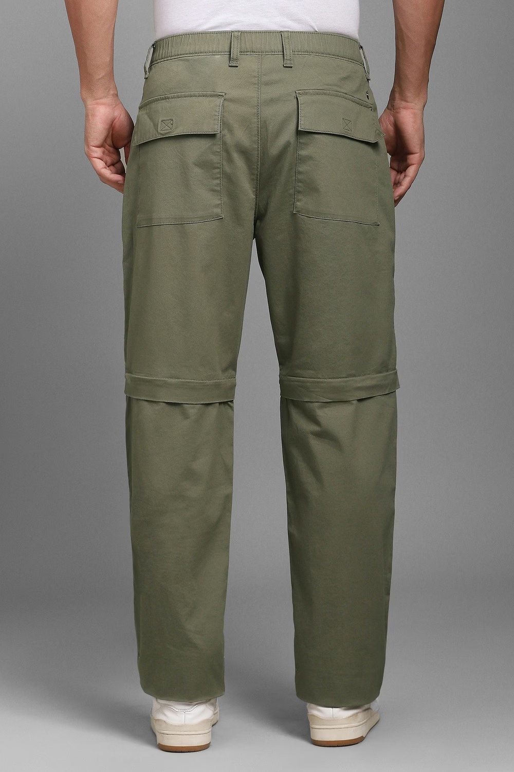 72162-men-olive-solid-flat-front-casual-trousers-olive-1.jpg