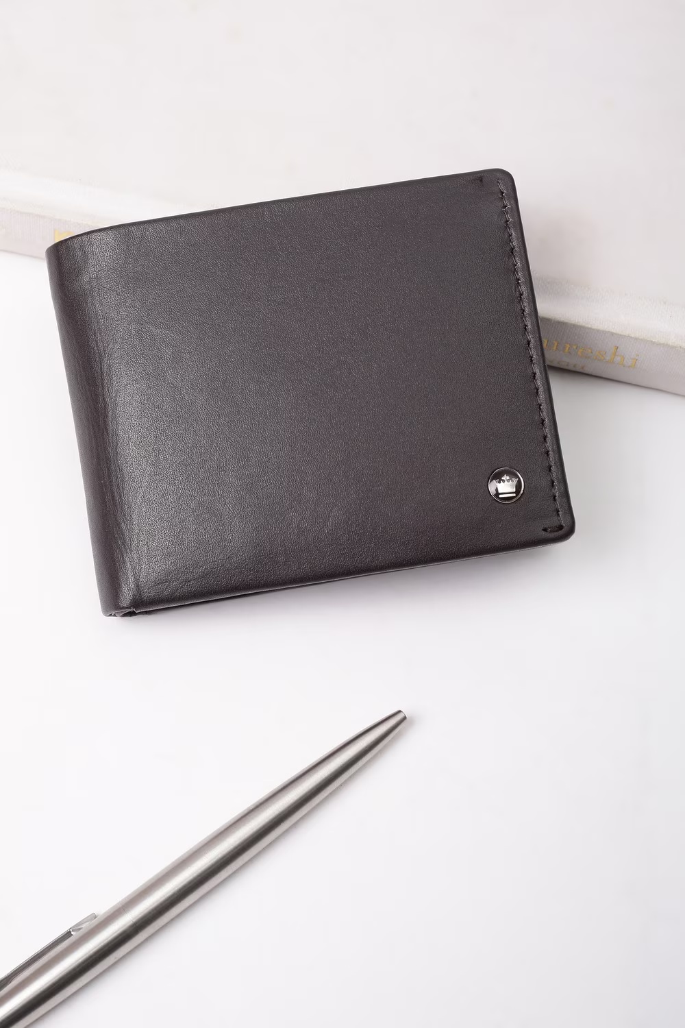 Men Solid Brown Leather Bifold Wallet With Coin Pocket-Brown 1 72358-men-solid-brown-leather-bifold-wallet-with-coin-pocket-brown-1.jpg