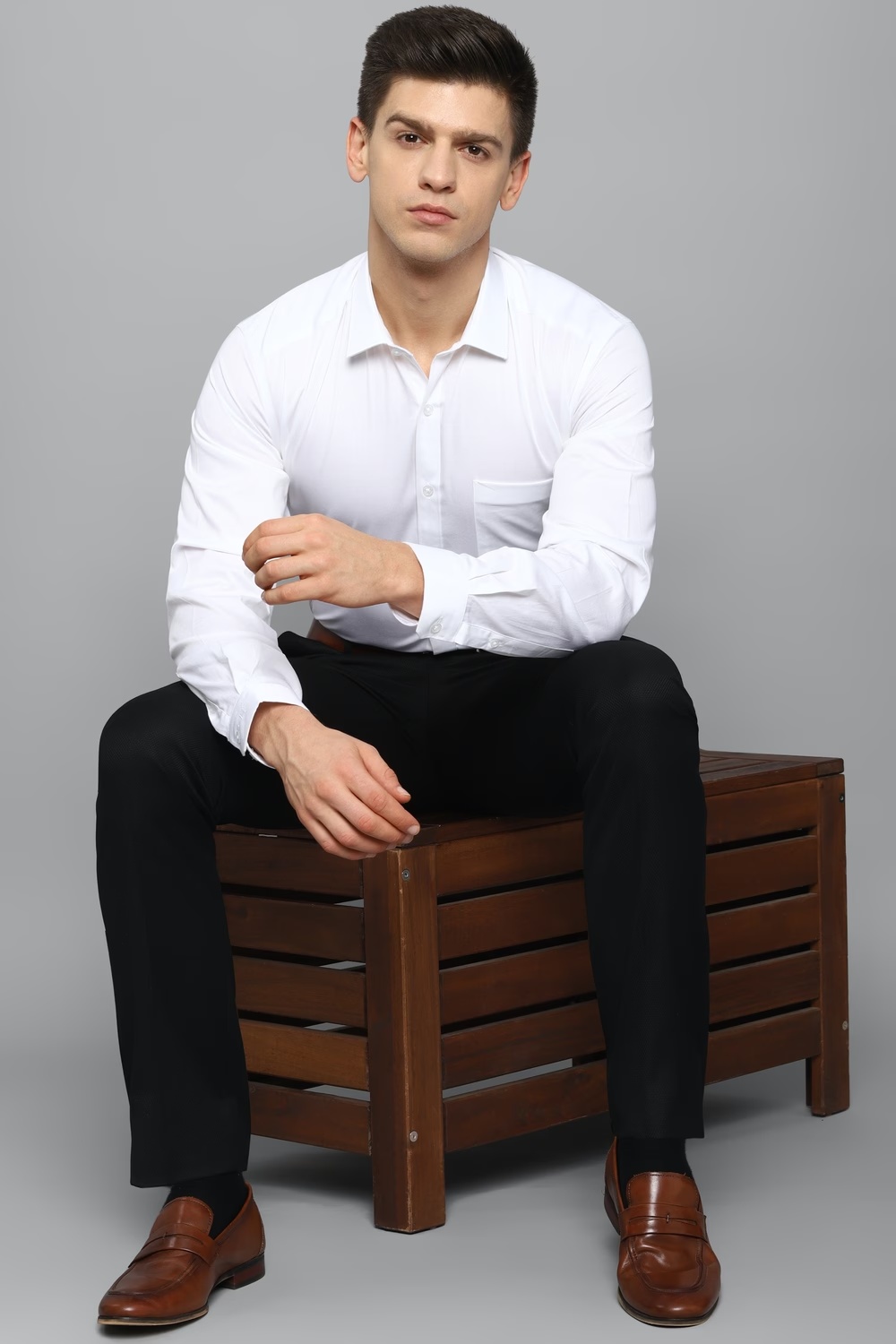72546-men-white-slim-fit-solid-full-sleeves-formal-shirt-white-1.jpg