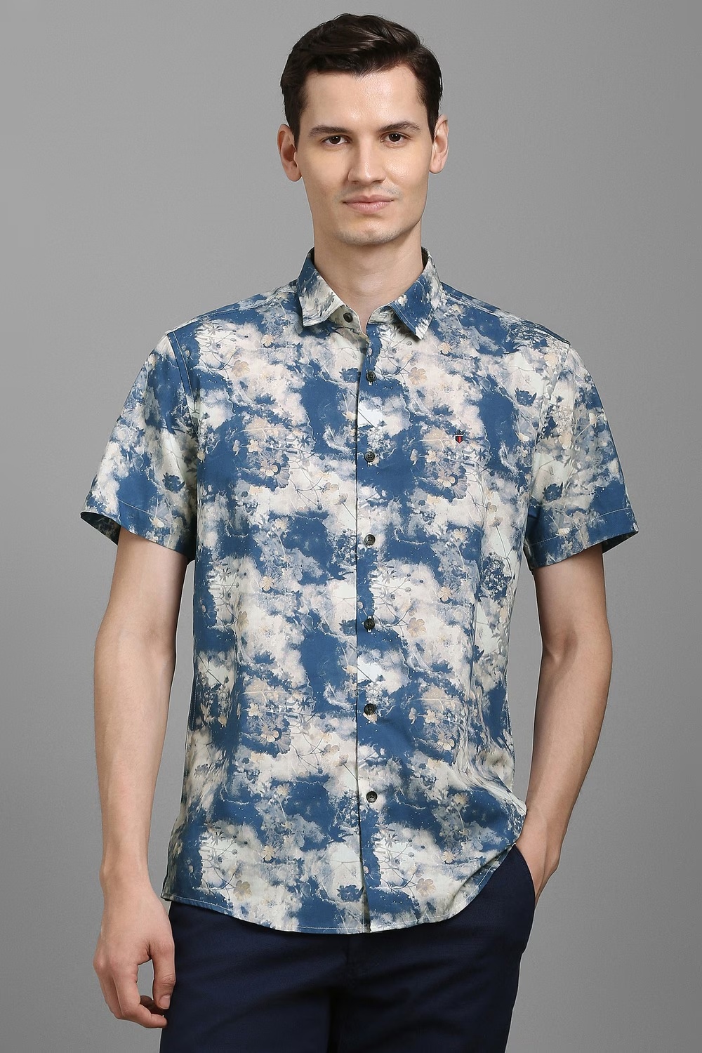 Men Multicolor Print Half Sleeves Casual Shirt-Multicolor