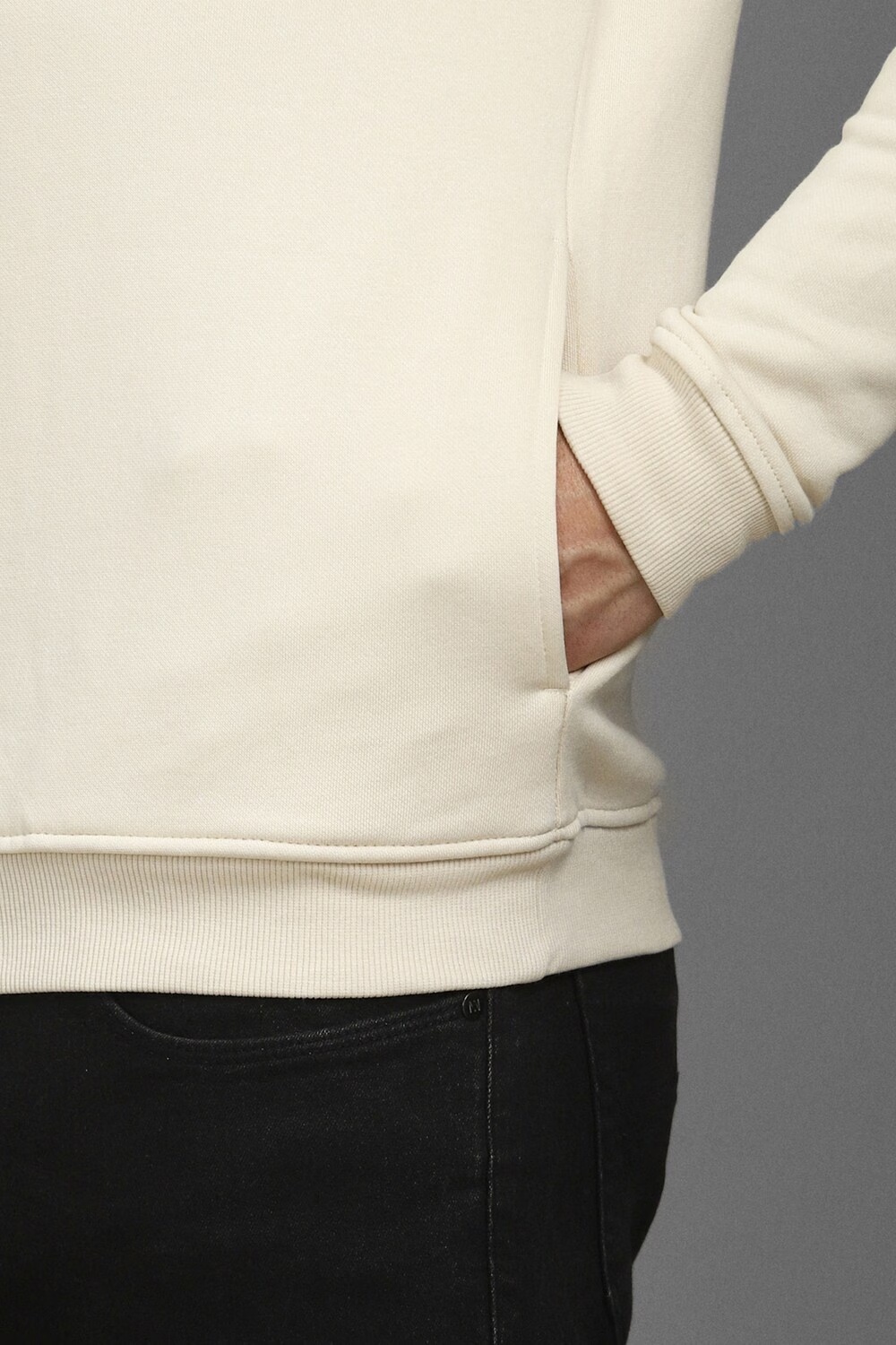 72756-men-casual-cream-graphic-print-sweatshirt-cream-1.jpg
