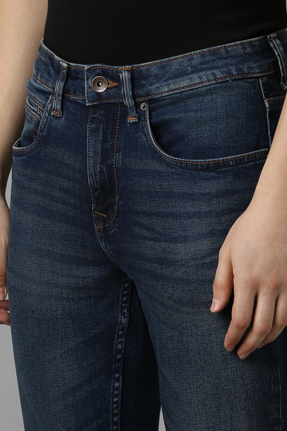 72822-men-navy-dark-slim-tapered-fit-jeans-navy-1.jpg