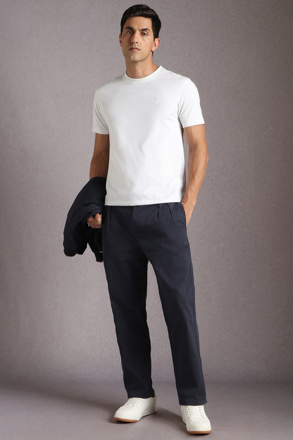 7297-men-navy-solid-pleated-casual-trousers-navy-1.jpg