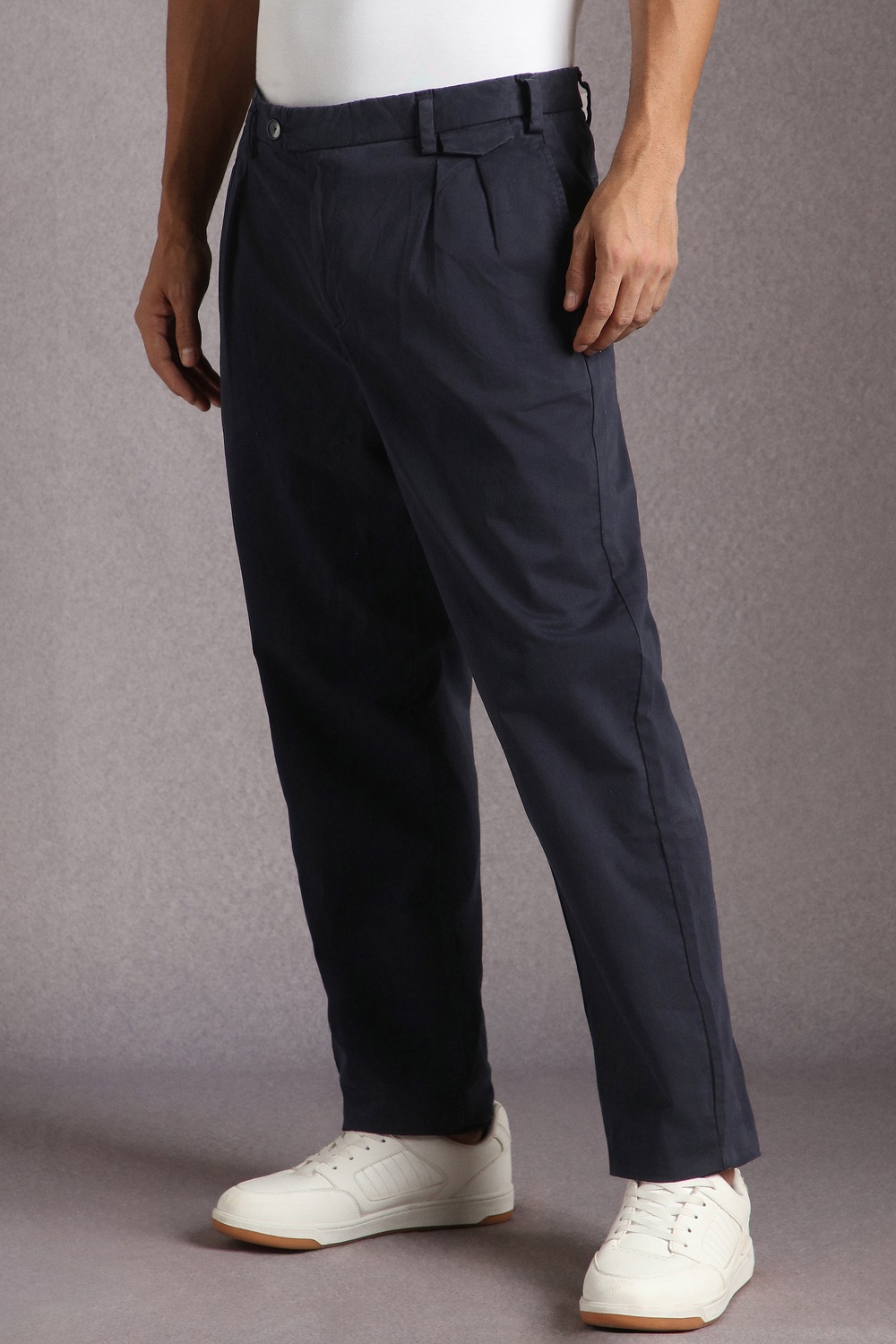 7297-men-navy-solid-pleated-casual-trousers-navy-1.jpg