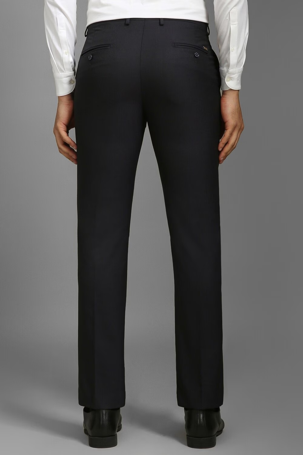 73127-men-black-slim-fit-textured-flat-front-formal-trousers-black-1.jpg