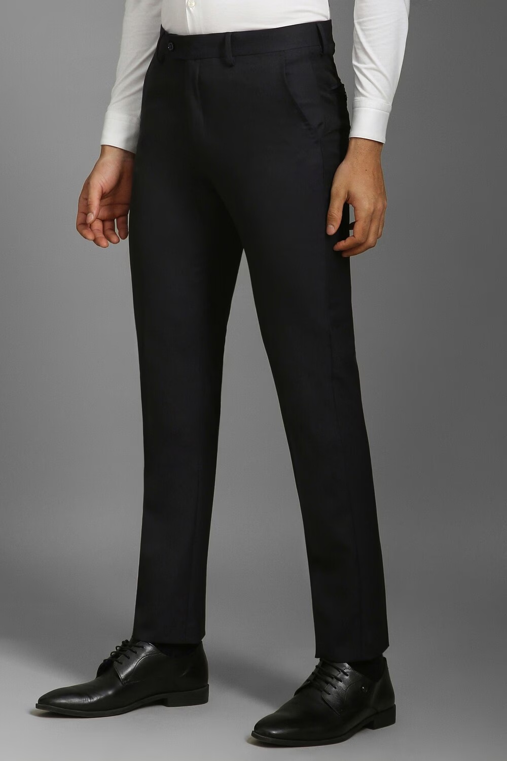 73127-men-black-slim-fit-textured-flat-front-formal-trousers-black-1.jpg