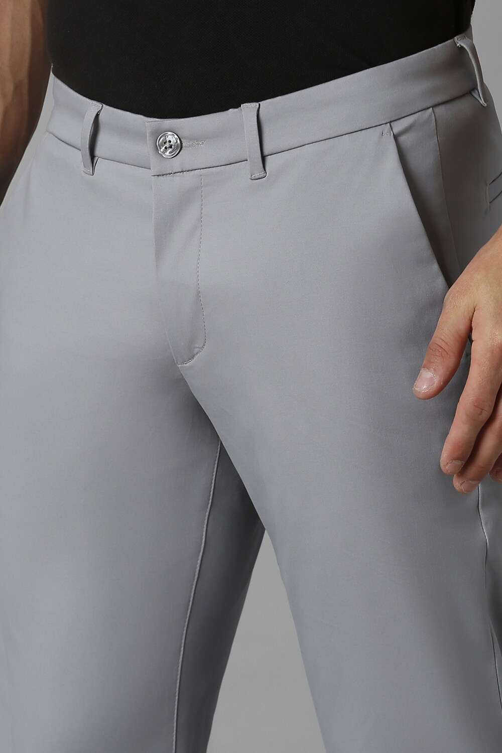 73161-men-grey-slim-fit-solid-flat-front-casual-trousers-grey-1.jpg