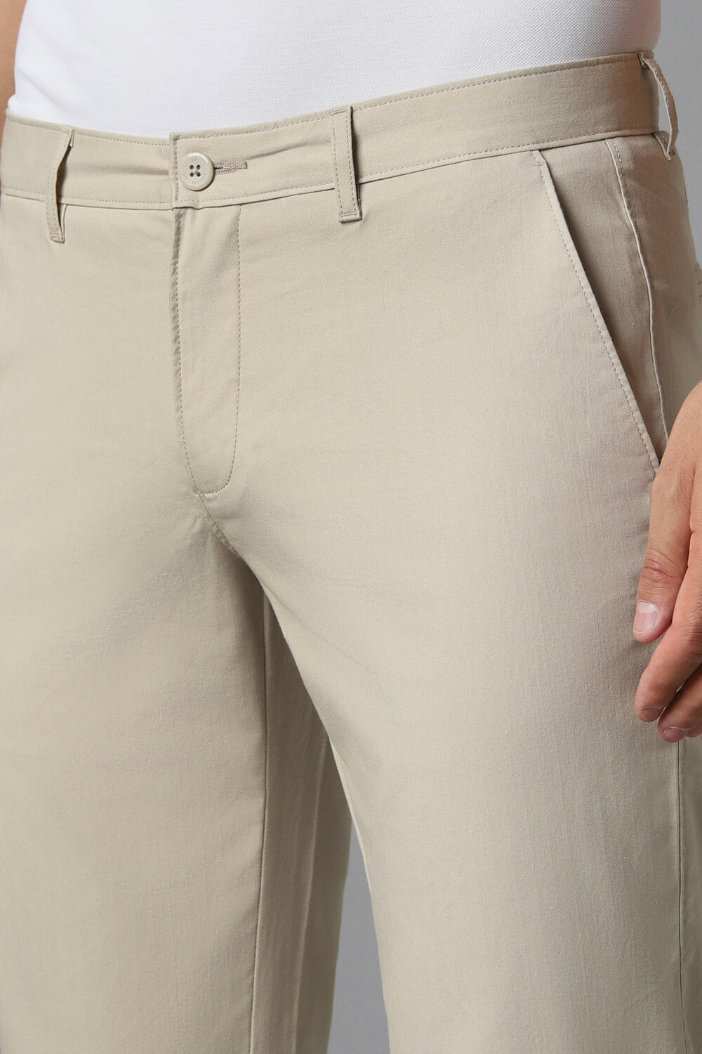 73360-men-beige-slim-fit-solid-casual-trousers-beige-1.jpg