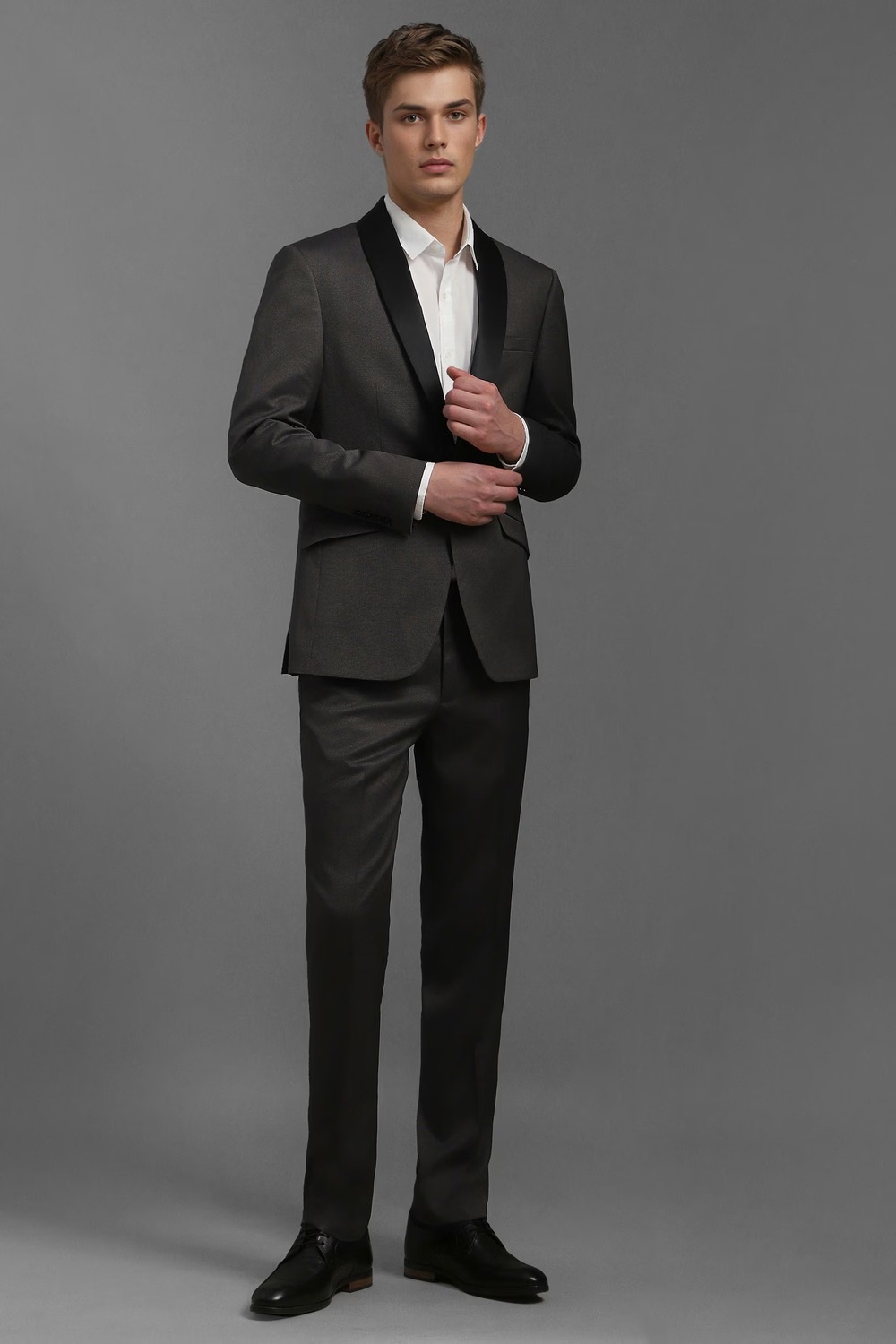73473-men-grey-slim-fit-textured-formal-two-piece-suit-grey-1.jpg