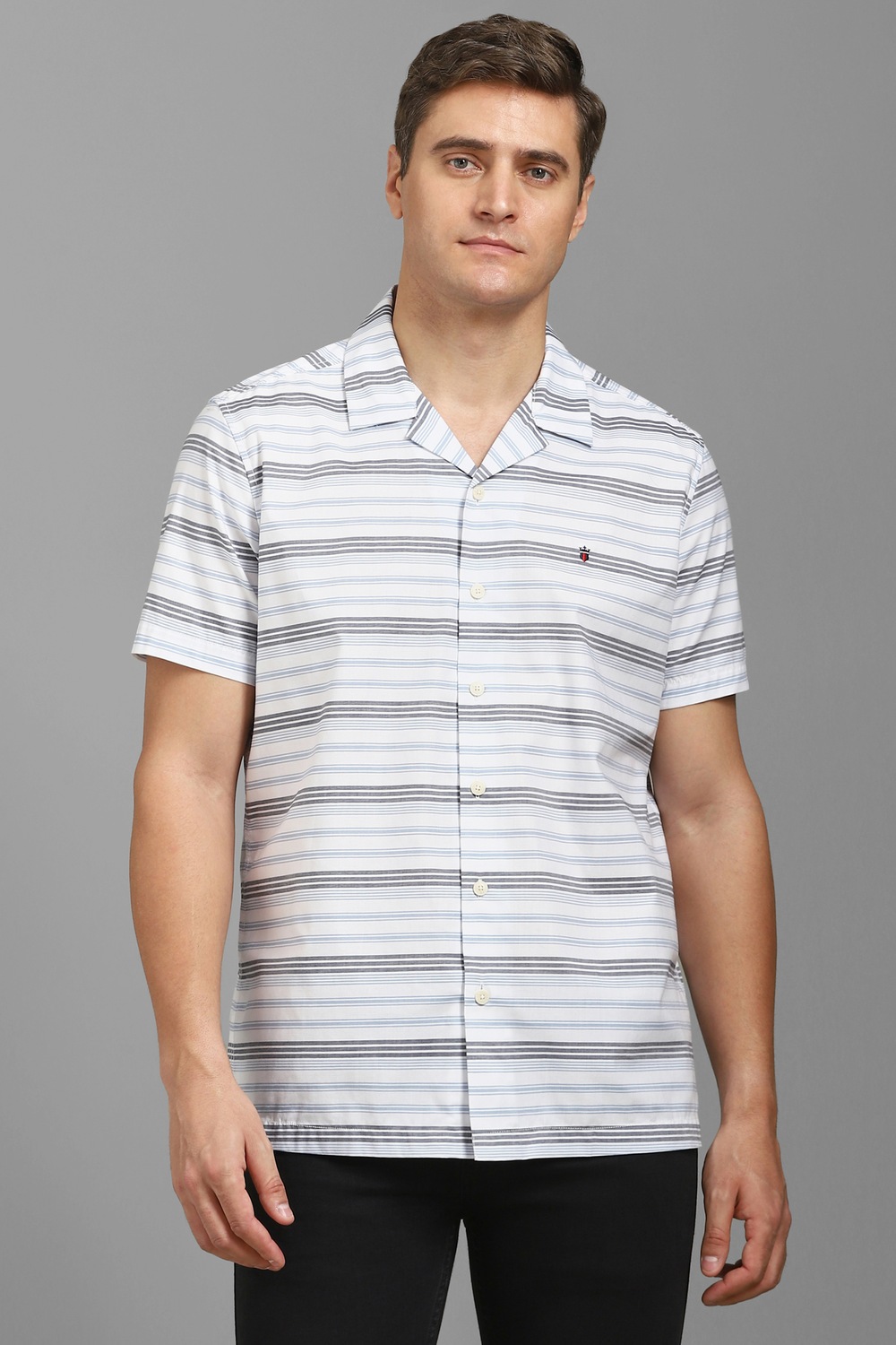 Men White Stripe Half Sleeves Casual Shirt-White